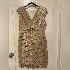 Adrianna Papell cocktail dress. Champagne shimmer. Mermaid style. Knee length